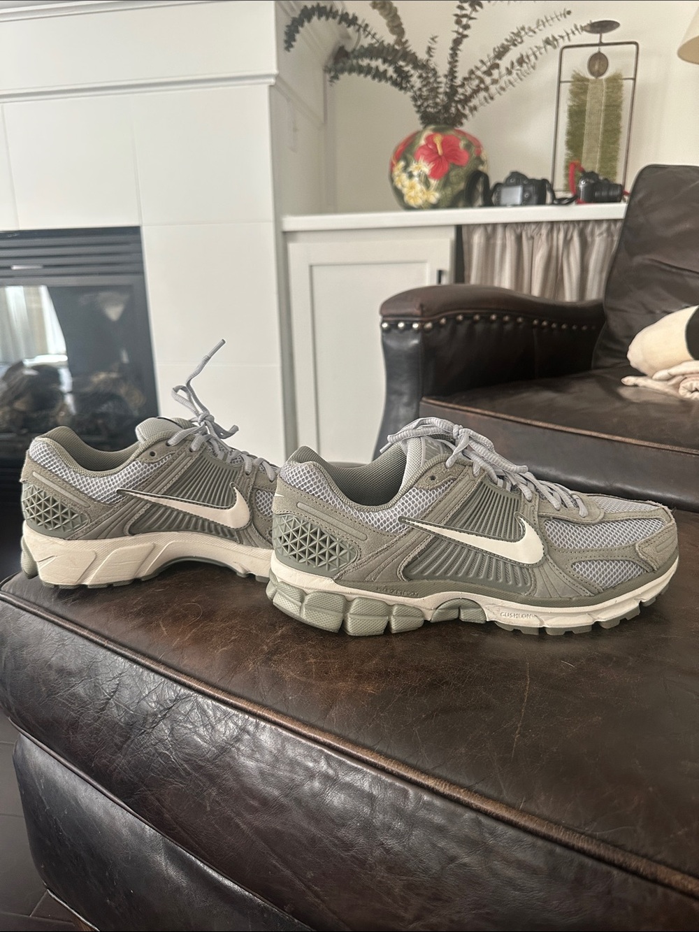 Nike Men's Olive Grey Athletic Running Shoes, Men’s 8.5/W10